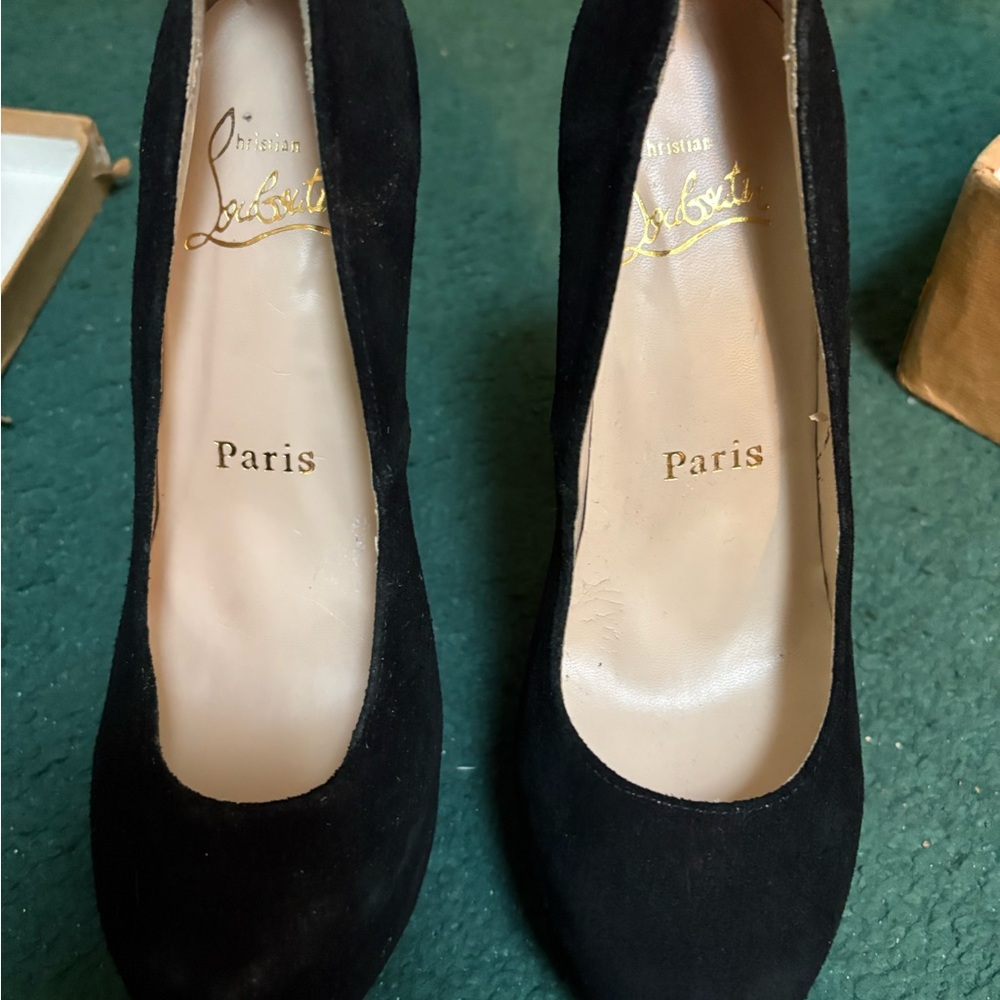 Christian Louboutin Black Pumps